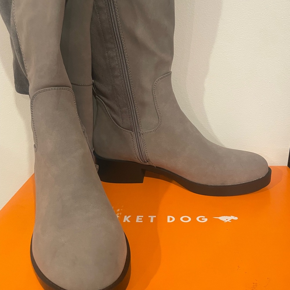 Rocket dog Pasha Gray Knee-High Women's Boots Size 9.5 NWT